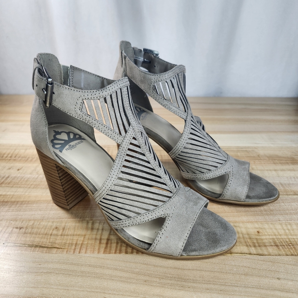 Fergalicious Womens Laser Cut Strappy Block Heel Sandals 7M Gray Ankle Buckle